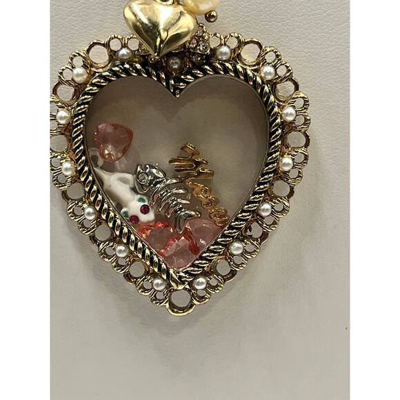BETSEY JOHNSON Vintage Kitty White Cat Meow Floating Charm Pearl Heart‎ Necklace - Picture 7 of 10